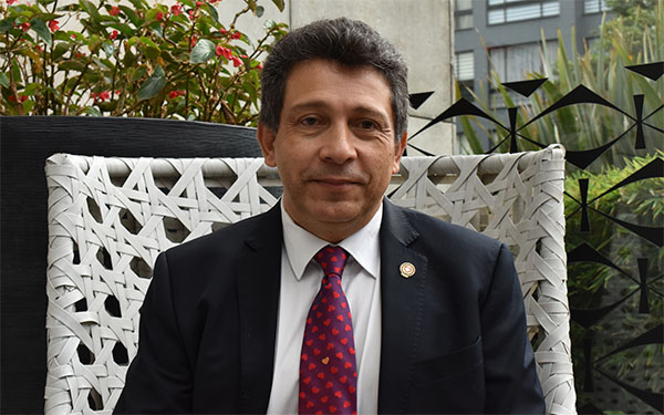 Presidente de la SCC, Dr. Adalberto Quintero