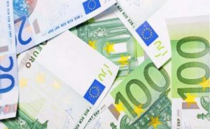 Bruselas desbloquea el adelanto de 1.000 millones para la Garant&iacute;a Juvenil