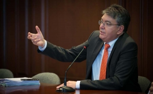 El ministro de Hacienda de Colombia inaugurar&aacute; asamblea del BCIE en Medell&iacute;n