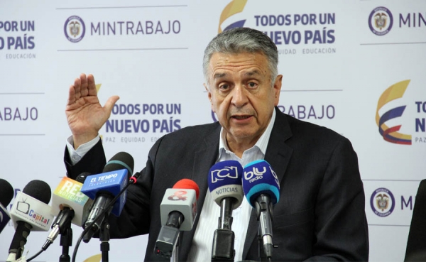 Gobierno dice que los ingredientes est&aacute;n listos para preparar nuevo salario b&aacute;sico