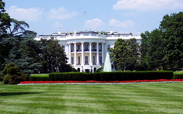 Escala guerra comercial: Casa Blanca impone a China arancel de 145%