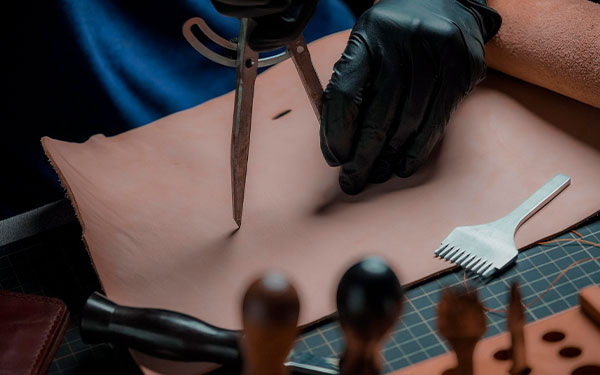 Ori&oacute;n, cueros e insumos de tradici&oacute;n para manufactura innovadora