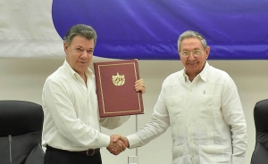 Nos lleg&oacute; la hora de vivir sin guerra y de ser un pa&iacute;s normal: Santos