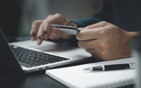 Colombianos gastan cerca de $166.678 en compras online por Amor y Amistad