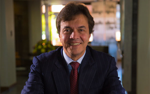 Hoy, m&aacute;s que nunca, unidos para servir