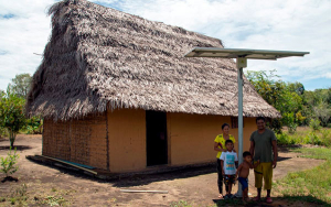 Gobierno ha llevado servicio de energ&iacute;a el&eacute;ctrica a 80.000 hogares del pa&iacute;s