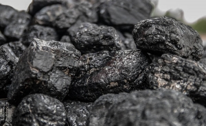 Producci&oacute;n colombiana de carb&oacute;n cay&oacute; 2,5 % en primeros nueve meses de 2015