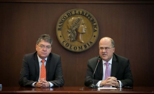 Emisor mantiene nivel de tasas y prev&eacute; desaceleraci&oacute;n econ&oacute;mica