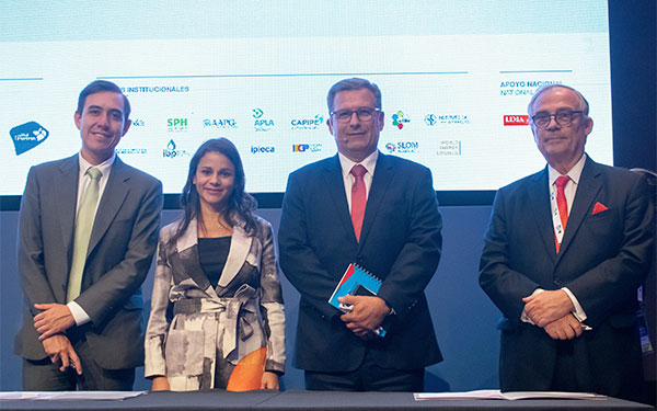 Arpel y Naturgas sellan acuerdo para fortalecer rol del gas en Latinoam&eacute;rica