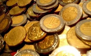 R.Dominicana dispone controvertido aumento de 14 % al salario m&iacute;nimo