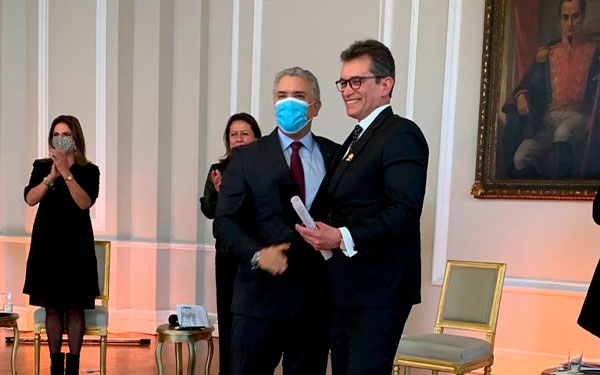 Javier D&iacute;az Molina, un hombre de exportaci&oacute;n: Orden al m&eacute;rito Comercial