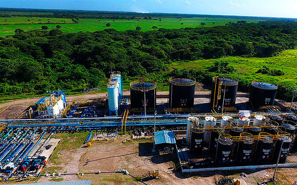 Prohibici&oacute;n de exploraci&oacute;n petrolera en Colombia podr&iacute;a hundir su econom&iacute;a