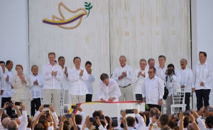 Es un hecho, con bal&iacute;grafo la paz fue rubricada