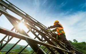 Empresas podr&aacute;n ser sancionadas por incumplir la norma de trabajo en alturas