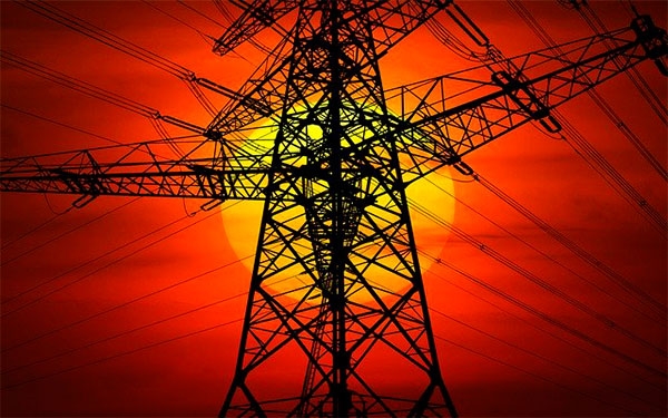 Venta de activos del sector el&eacute;ctrico, la feria de lo absurdo