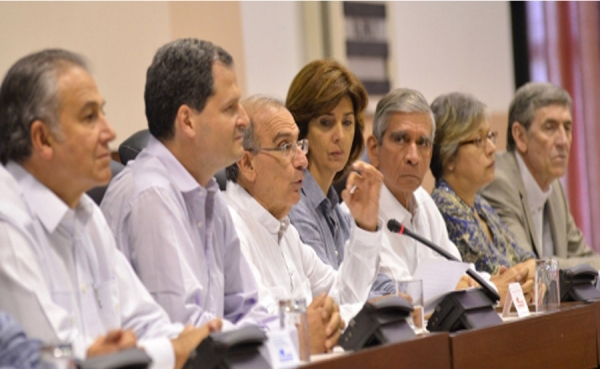 Empresarios y trabajadores aplauden anuncio de cese al fuego bilateral