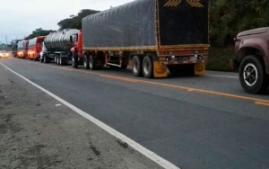 Bloqueos en Colombia, grandes costos para la econom&iacute;a, dice ministro