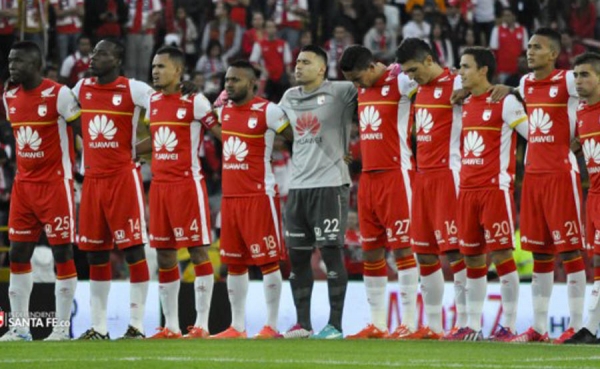 Clubes de f&uacute;tbol le van ganando el partido a la insolvencia