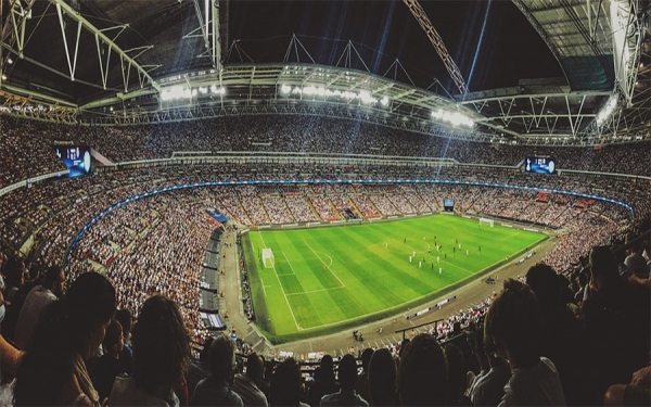 Sin respaldo y sin manejo  empresarial, los clubes de f&uacute;tbol no ser&aacute;n viables