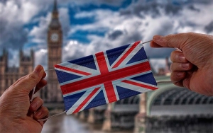 Refuerzan restricciones en Inglaterra tras detectarse otra cepa del covid-19